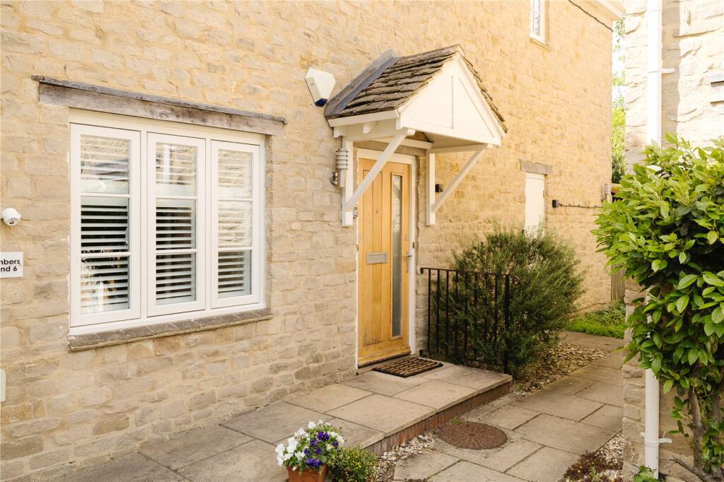 Burford Hill Mews, Burford, Oxfordshire, OX18 - View 3