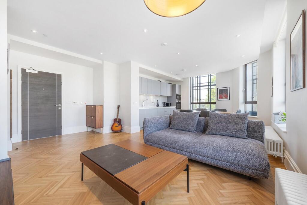Apartment in London - View 5