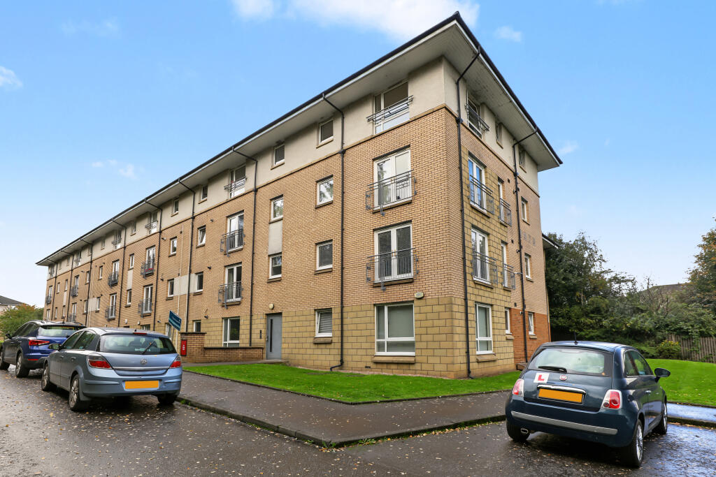 Main image of property: 1/2 2 Greenlaw Court, Yoker, Glasgow, G14