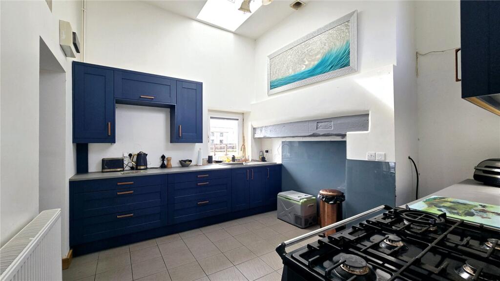 Minffordd Road, Caergeiliog, Holyhead, Isle of Anglesey, LL65 photo 4