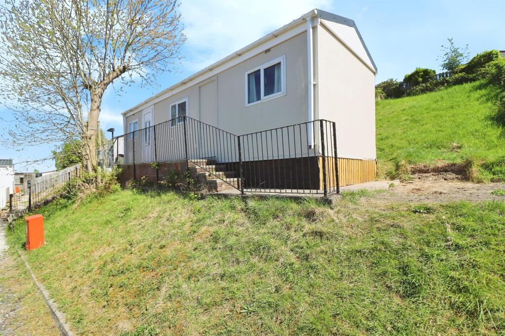 Main image of property: Sunningdale Park, New Tupton, Chesterfield