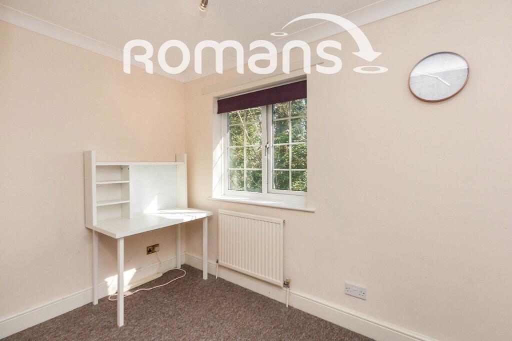 House in Basingstoke and Deane, Basingstoke - More