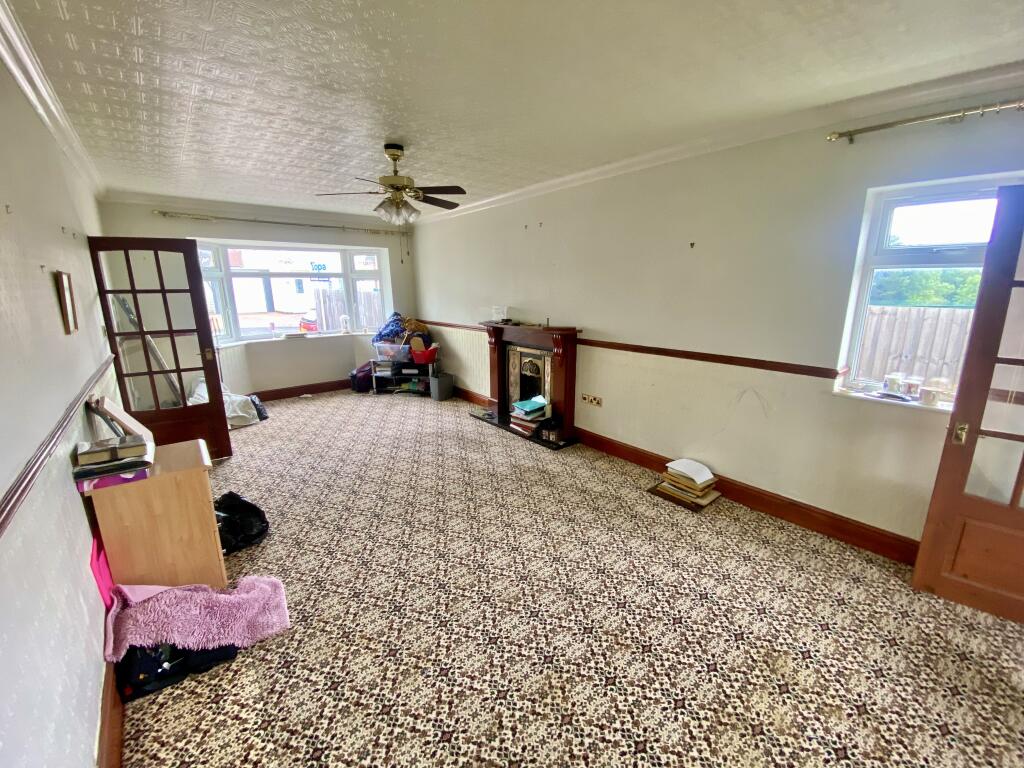 House in Bedworth, Collycroft - View 3