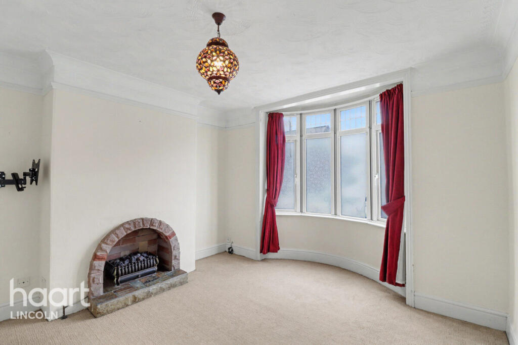 Harlaxton Road, Grantham photo 4