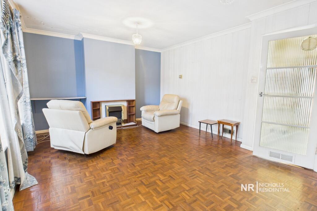 House in London, Malden Rushett - View 3