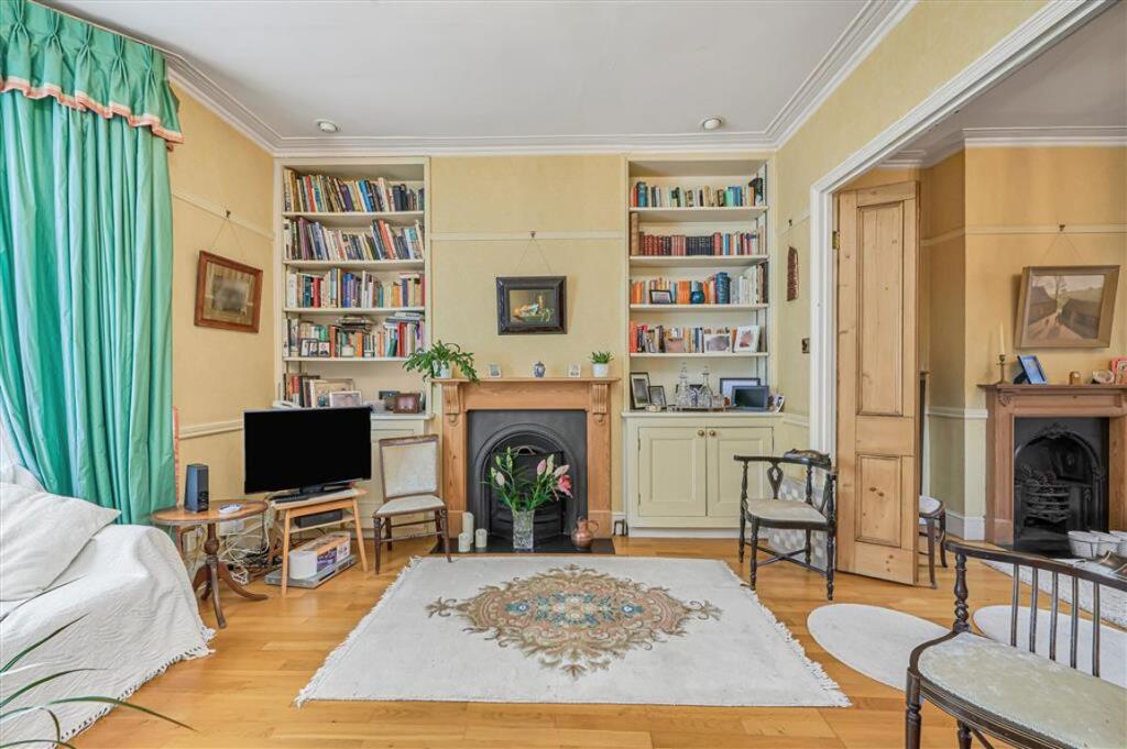 House in London - View 3
