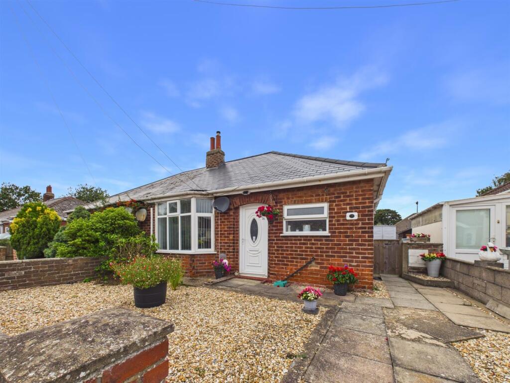 House in Lincoln - View 2