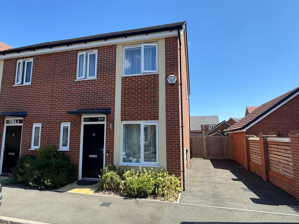 Main image of property: Rae Crescent, Wantage, OX12