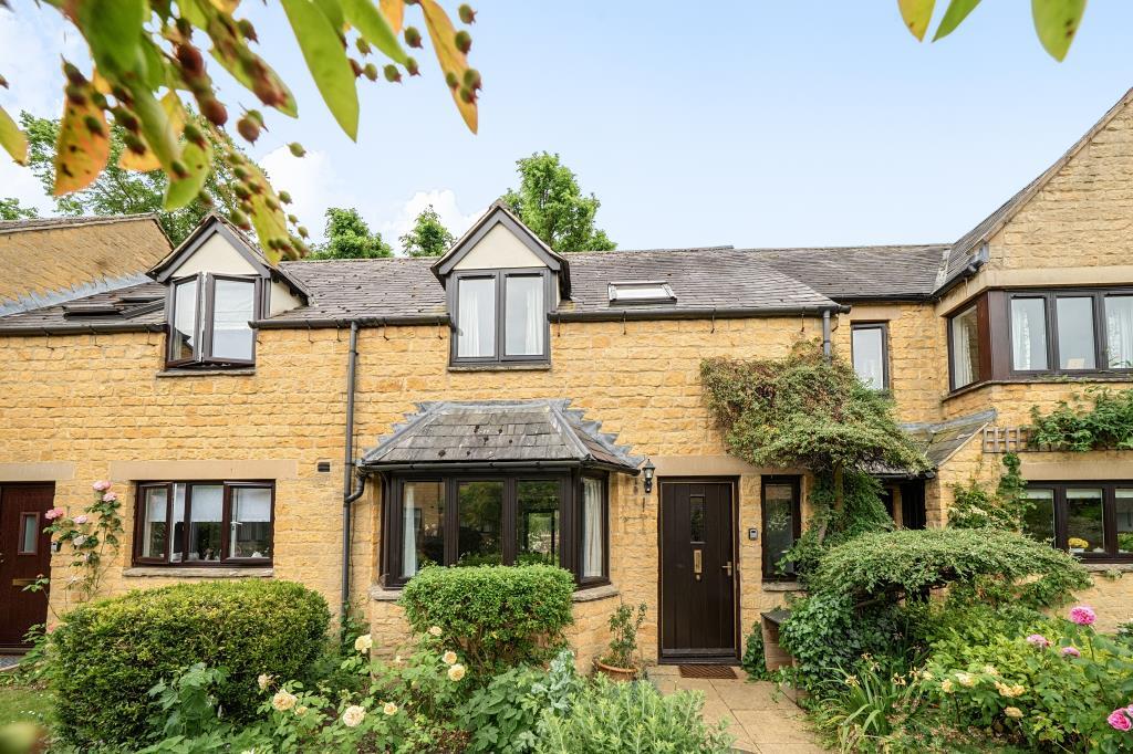 Main image of property: The Lanes, Bampton, OX18