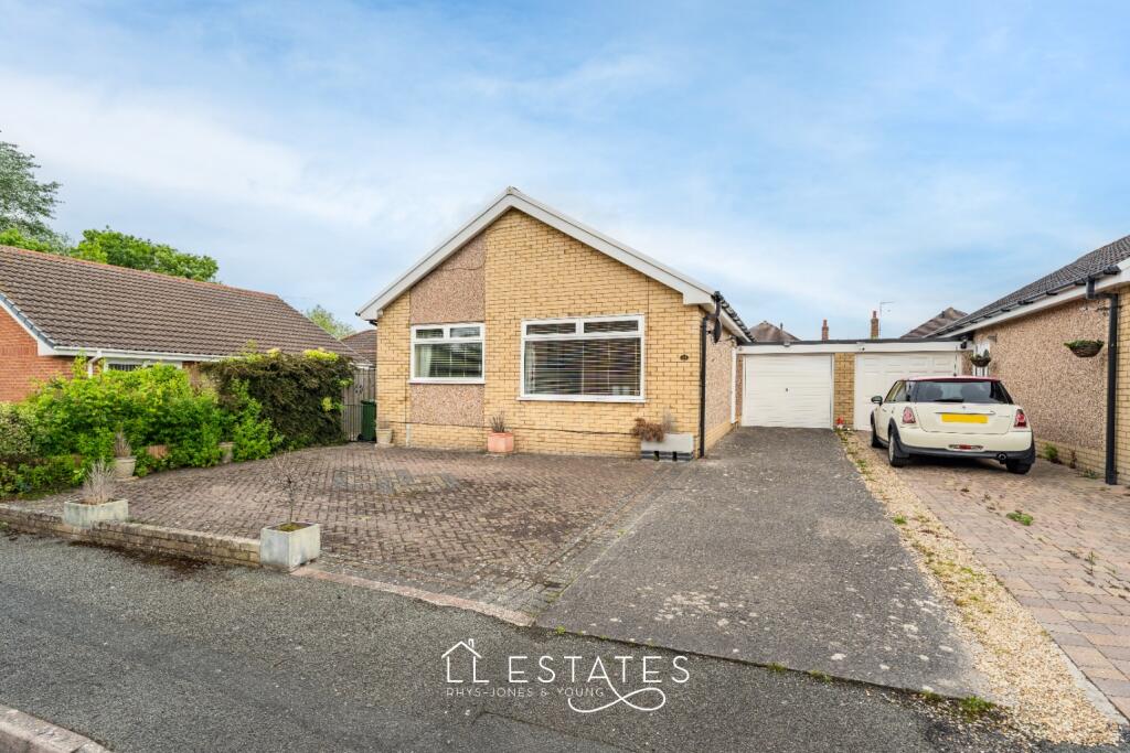 Main image of property: Lon Cwybr, Rhuddlan, LL18 2SX