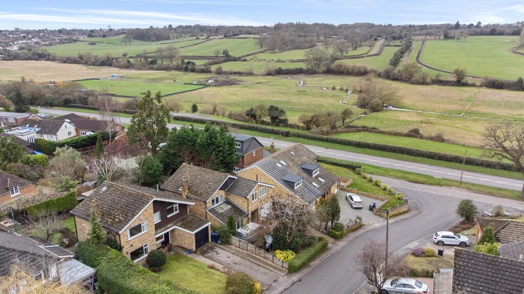 Main image of property: The Paddock, Chalfont St. Peter, Gerrards Cross