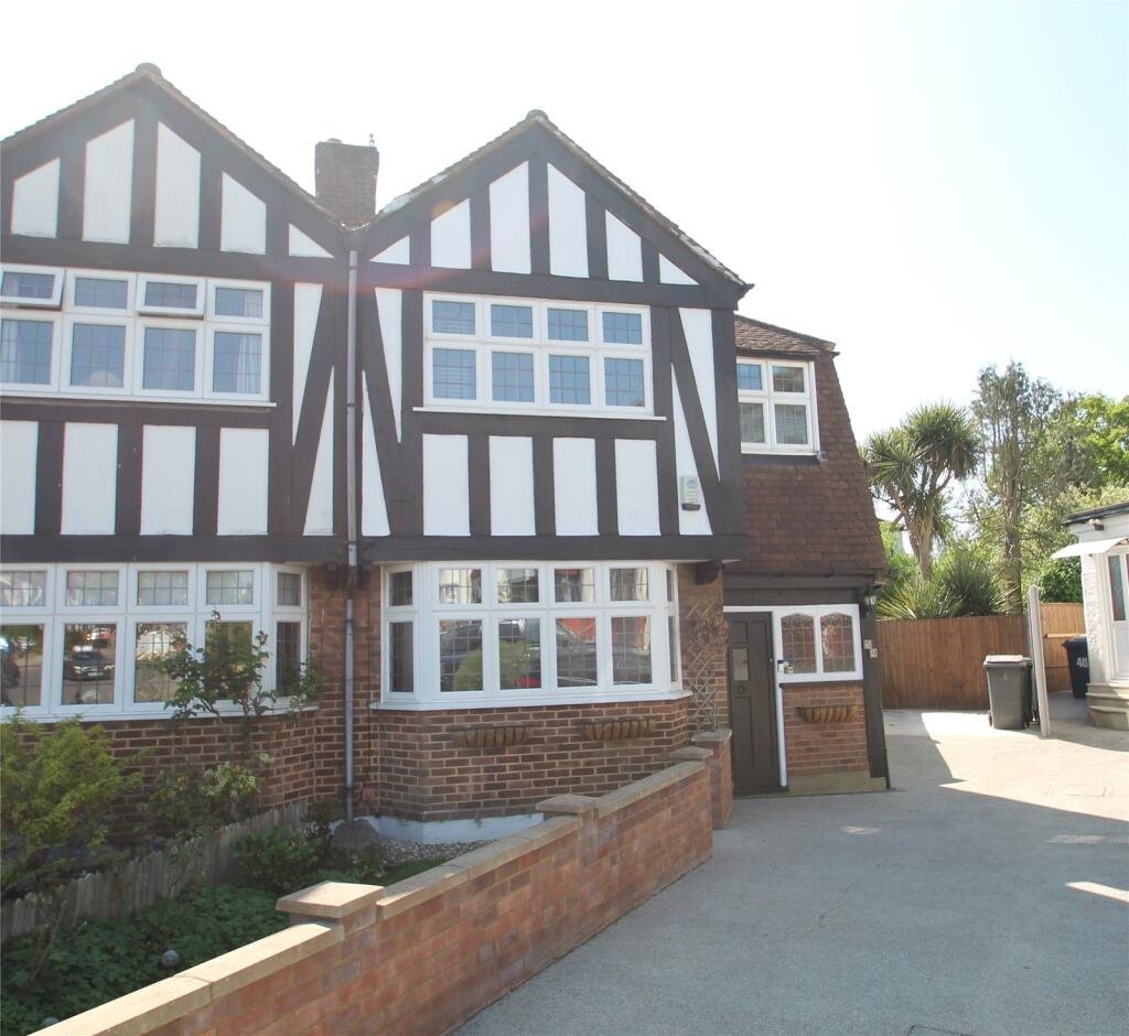 Main image of property: Ivere Drive, New Barnet, Barnet, EN5