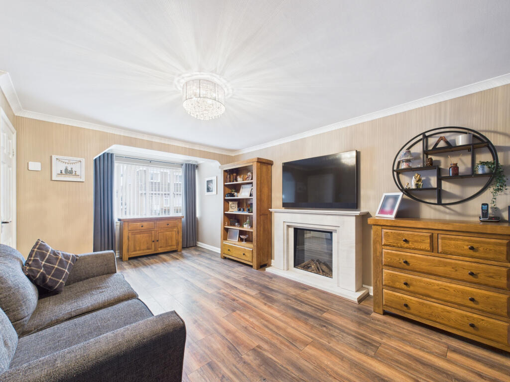 Moffat Close,  Hull, HU8 photo 3