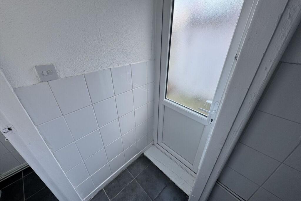 House in Wirral, Liverpool City Region - View 5