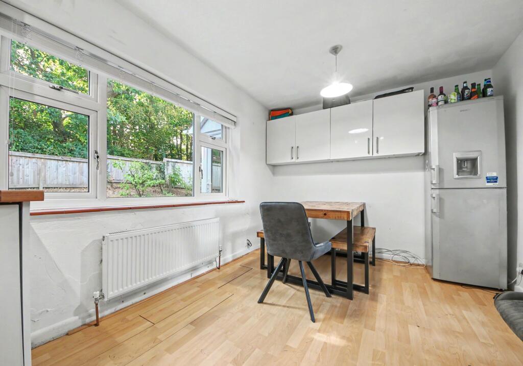 House in Southampton - More