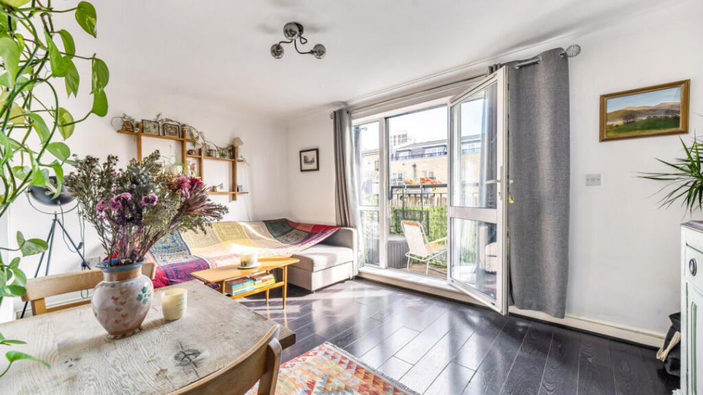 Main image of property: Tramway Court, 3 Candle Street, Stepney, E1 4RR