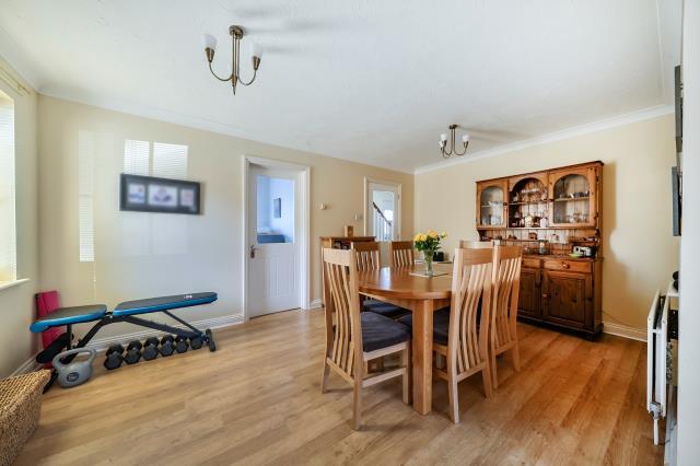 House in Thatcham, Colthrop - View 5