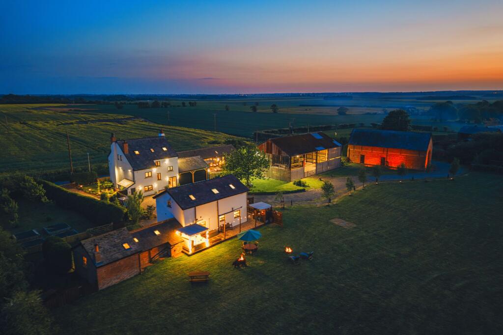 Main image of property: Country House Estate. 6 bed farmhouse, 2 bed cottage, large paddock, barns with planning to convert