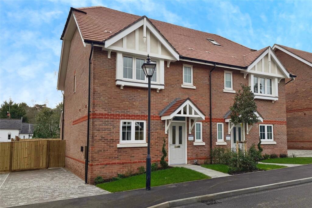 3-bed semi-detached on London Road, Ascot, £775,000