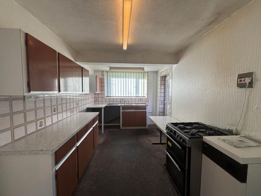 House in Oldham, Greater Manchester - View 3