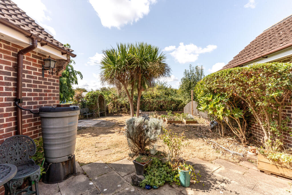 House in Bristol, Shirehampton - View 2