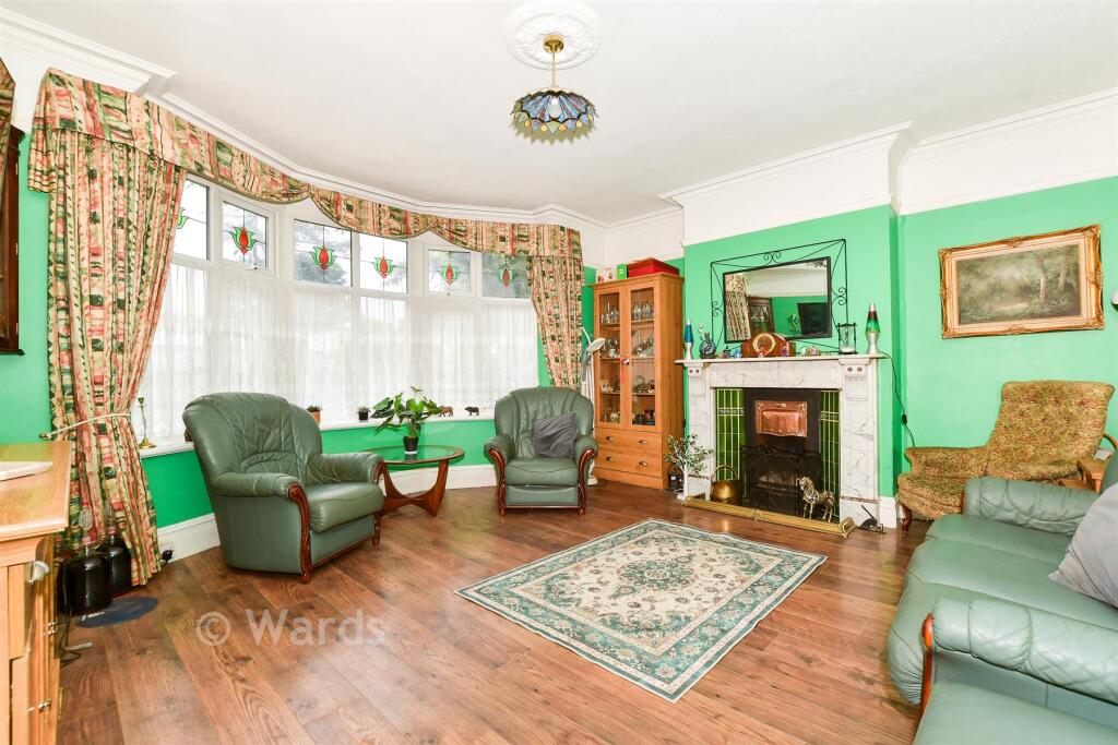 House in Chatham, Medway - View 3