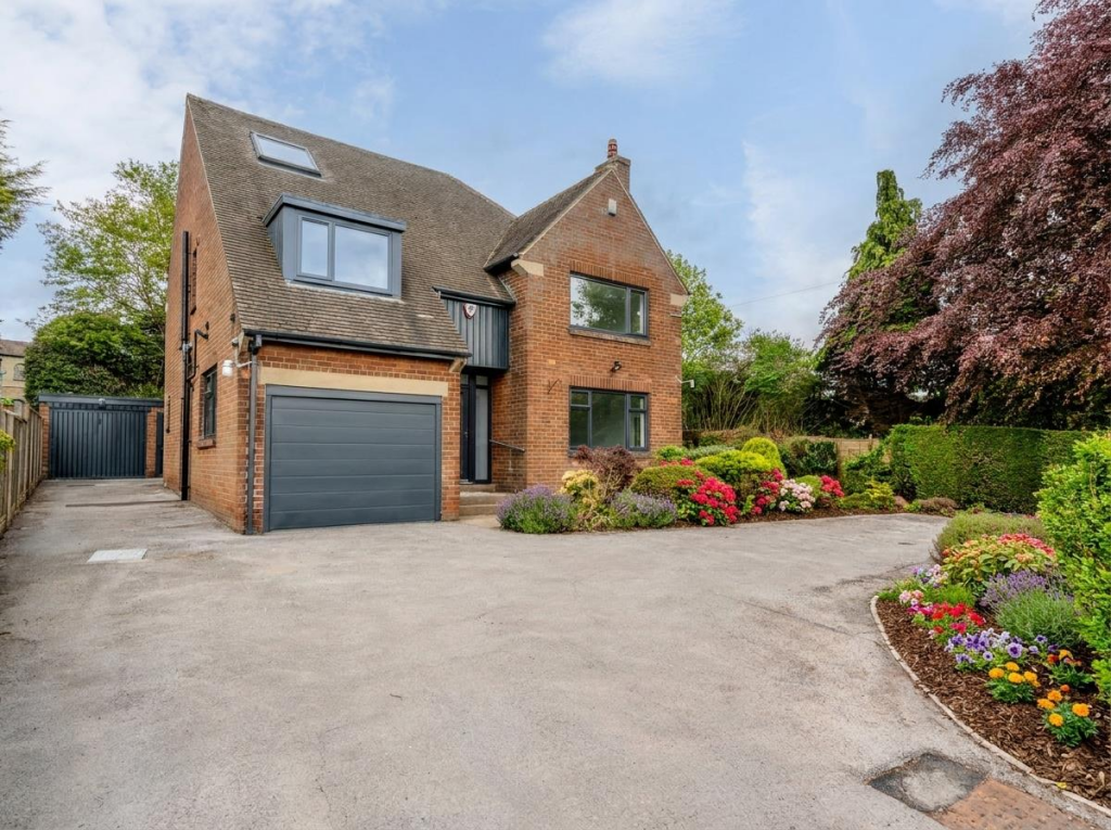 Main image of property: Waterloo Road, Pudsey