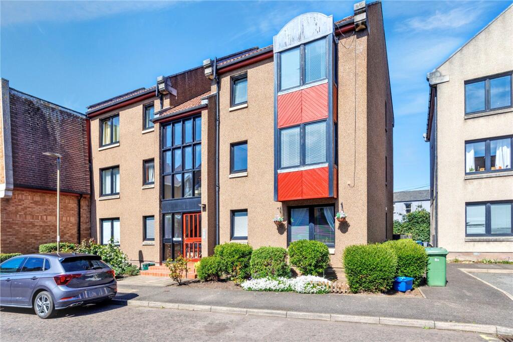 Main image of property: Gracefield Court, Musselburgh, East Lothian, EH21