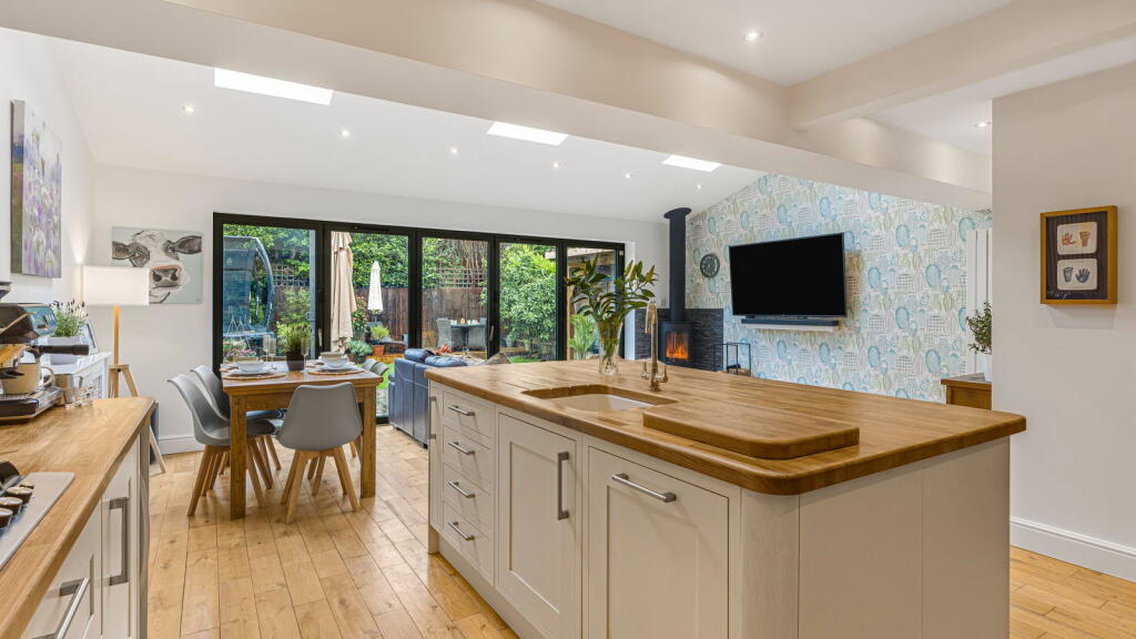 Main image of property: Longdon Drive, Sutton Coldfield, B74 4RF