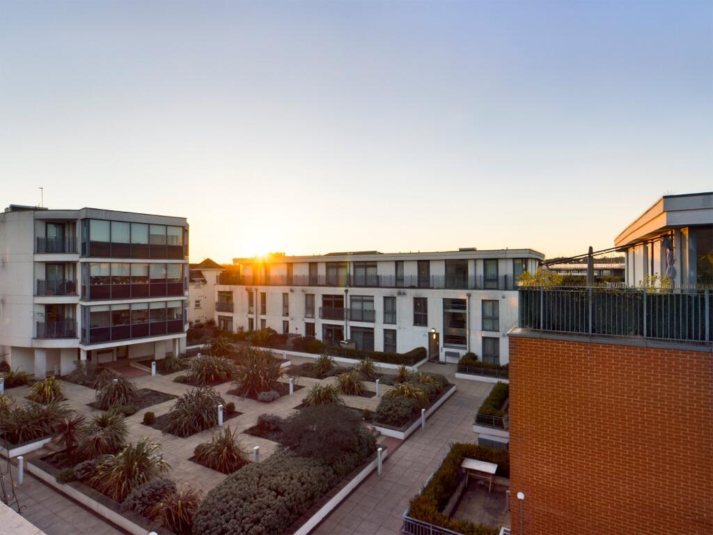 Main image of property: Chertsey, Surrey, KT16