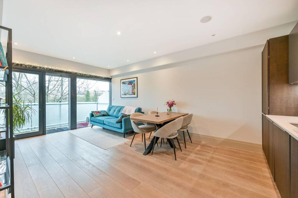 Main image of property: Victoria Villas, Richmond, TW9