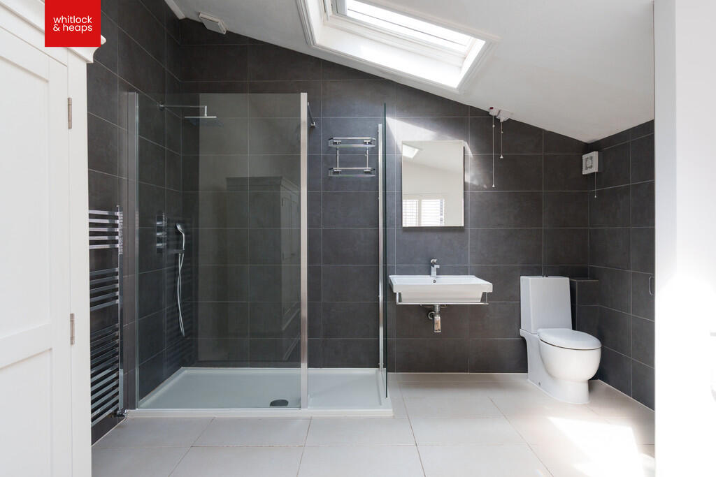 Apartment in Hove, Brunswick - More