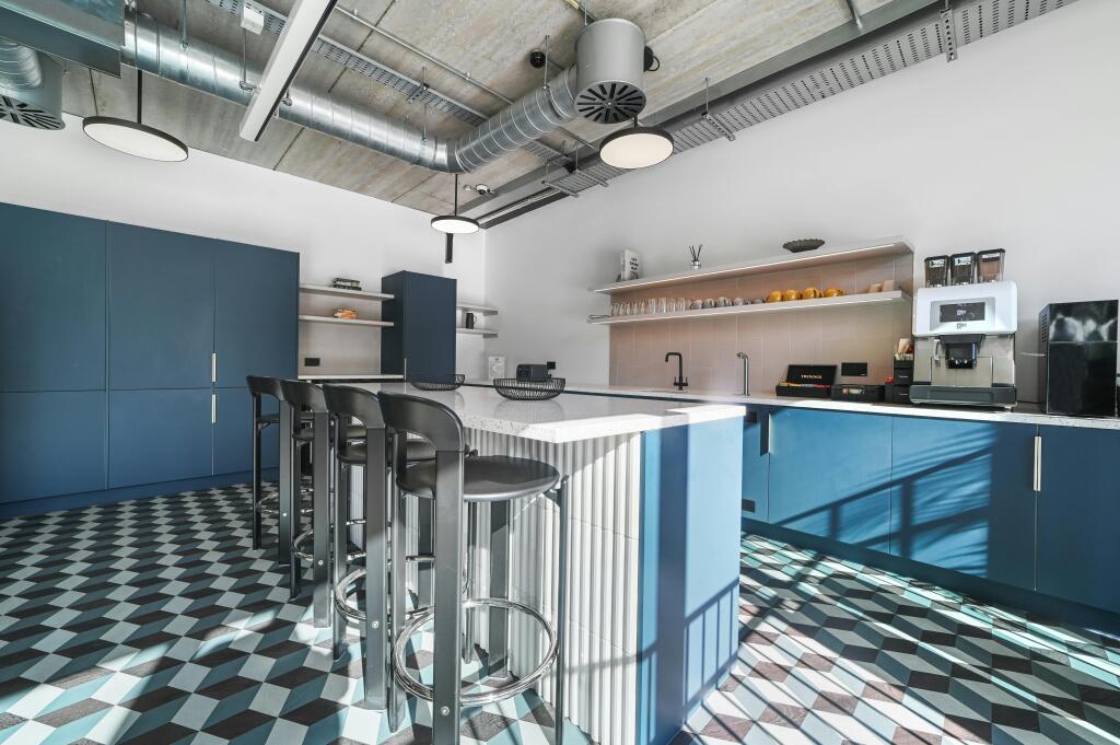 HTBC10WhiteLionStreet25.JPG