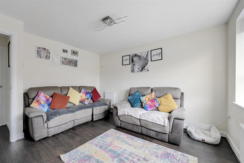 House in Sefton, Little Altcar - More
