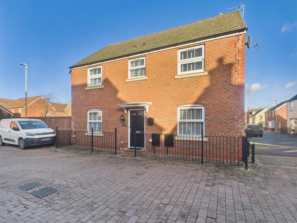Main image of property: Bampton Castle Way, Kingsway, Gloucester