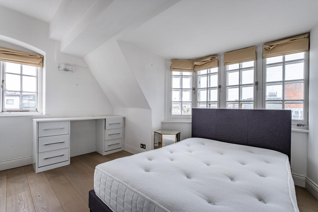Apartment in London - More