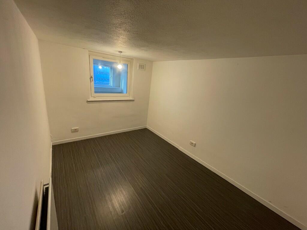Apartment in Glasgow - View 4