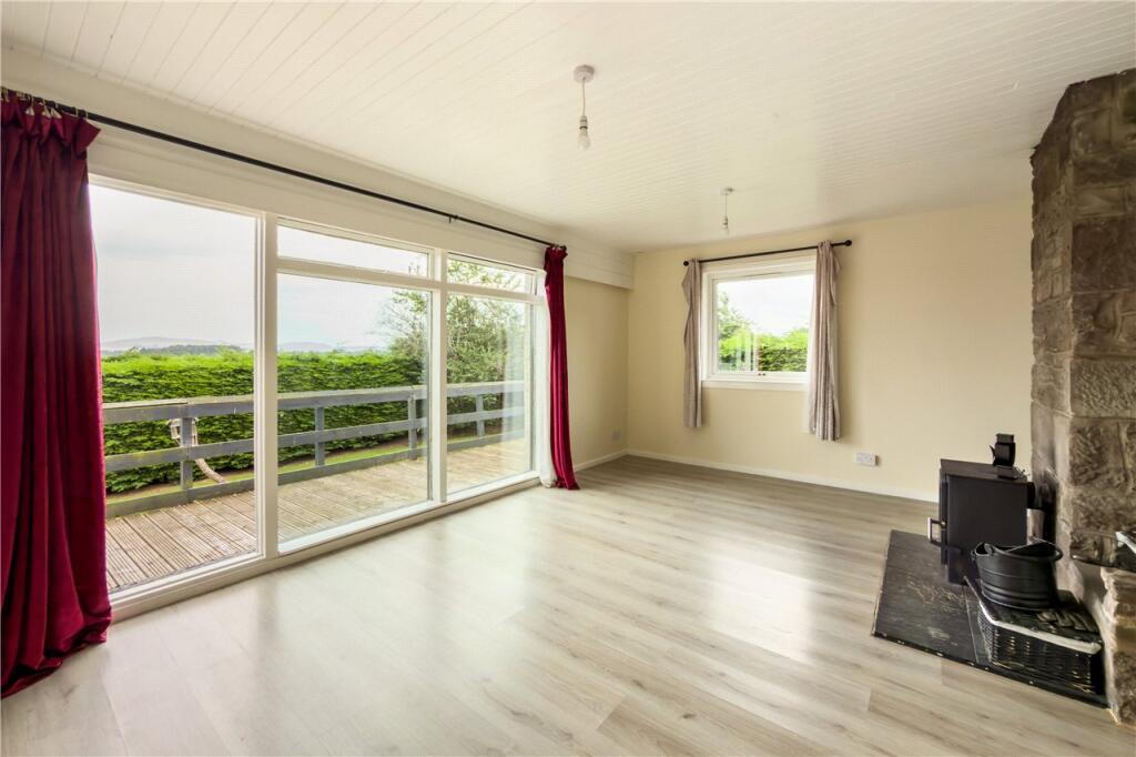 House in Perth - More