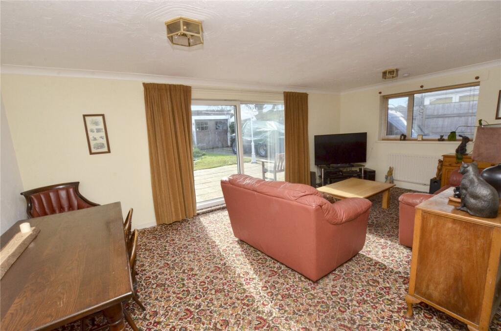 Westwood Avenue, Ferndown, Dorset, BH22 photo 2