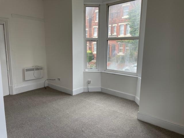 Apartment in Coventry, Spon End - View 5