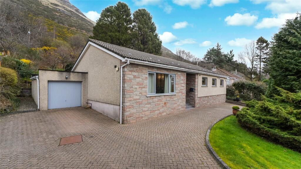 Main image of property: Cowden, Back Road, Alva, Clackmannanshire, FK12