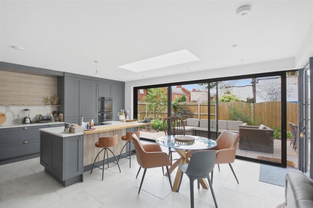 House in Sheffield - View 2