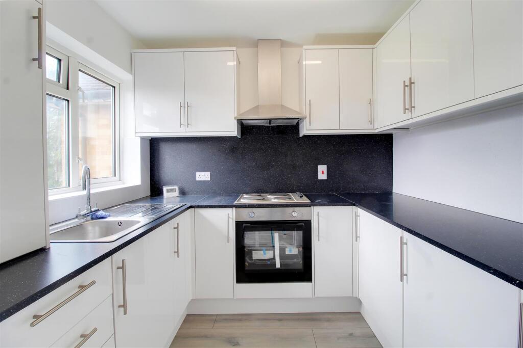 Additional image 3 of Station Close, Brookmans Park