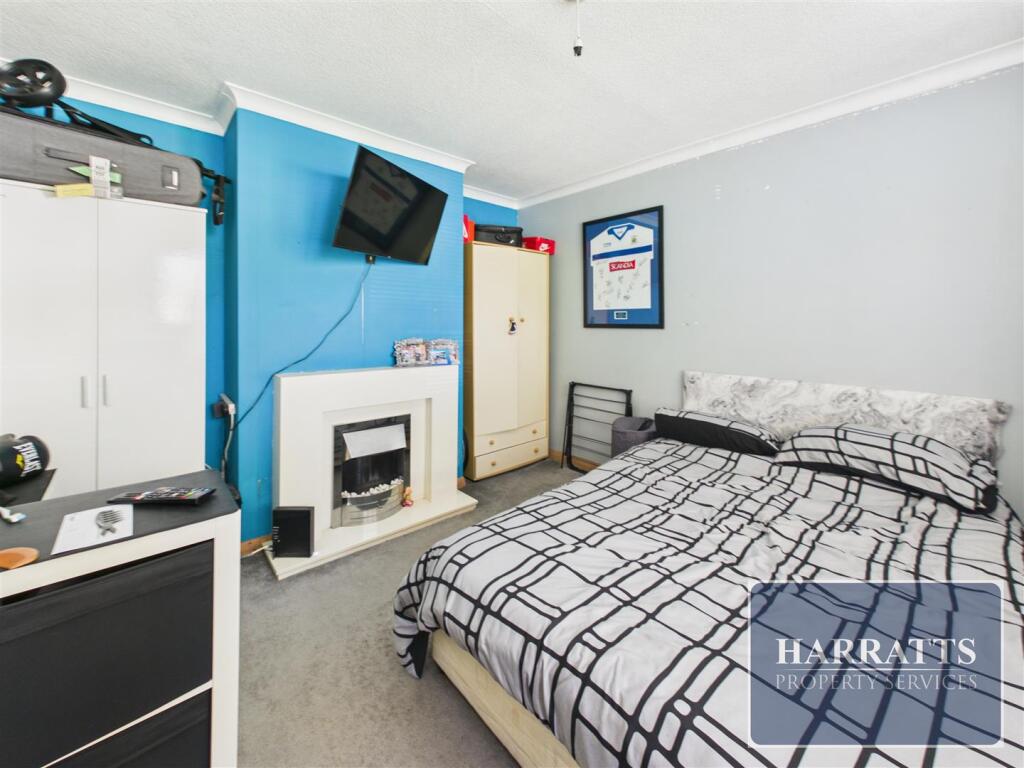 House in Stockport, Greater Manchester - View 5
