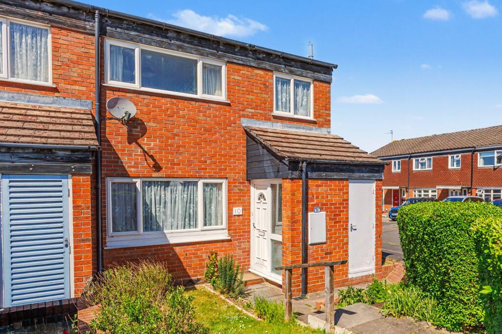 Main image of property: Dudley Green, Leamington Spa, CV32