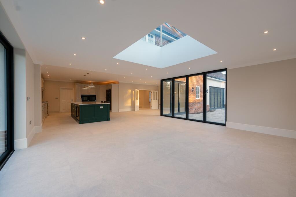 The Pines, Bucklesham Road, Ipswich photo 3