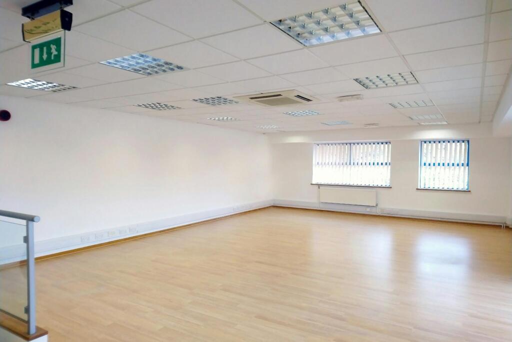 trinityparkbusinessx5.jpg