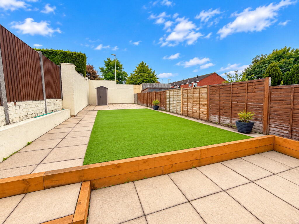 House in Dudley - View 4