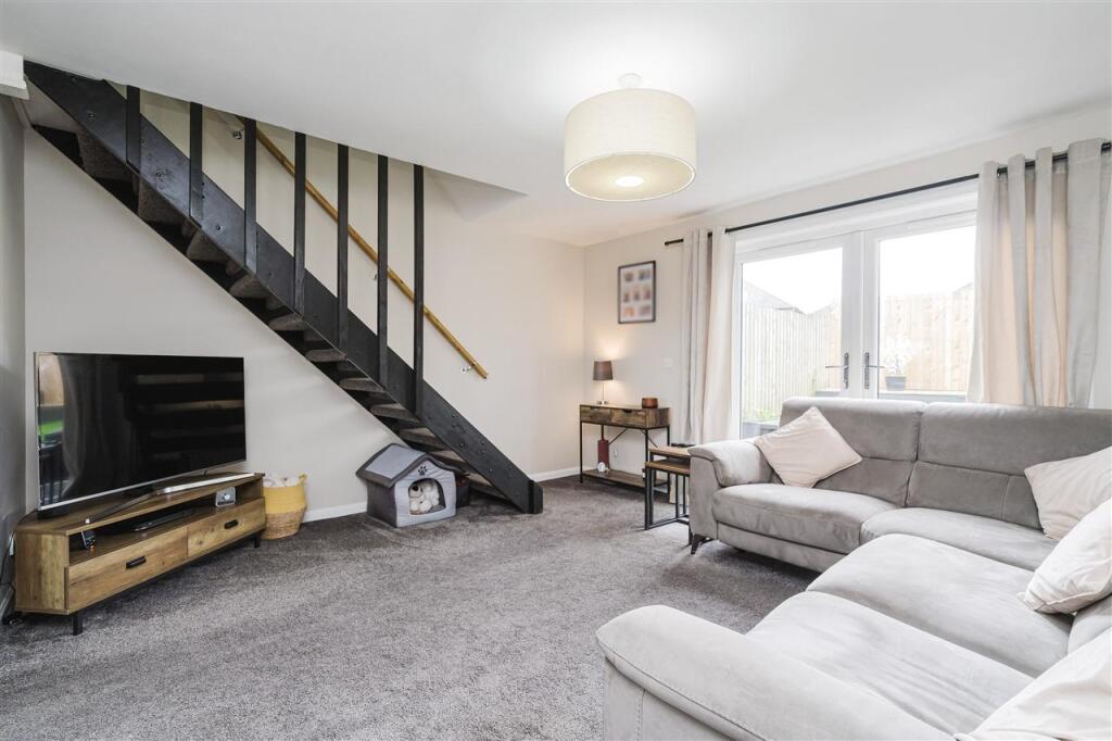 Malcolm Court, Bathgate photo 2