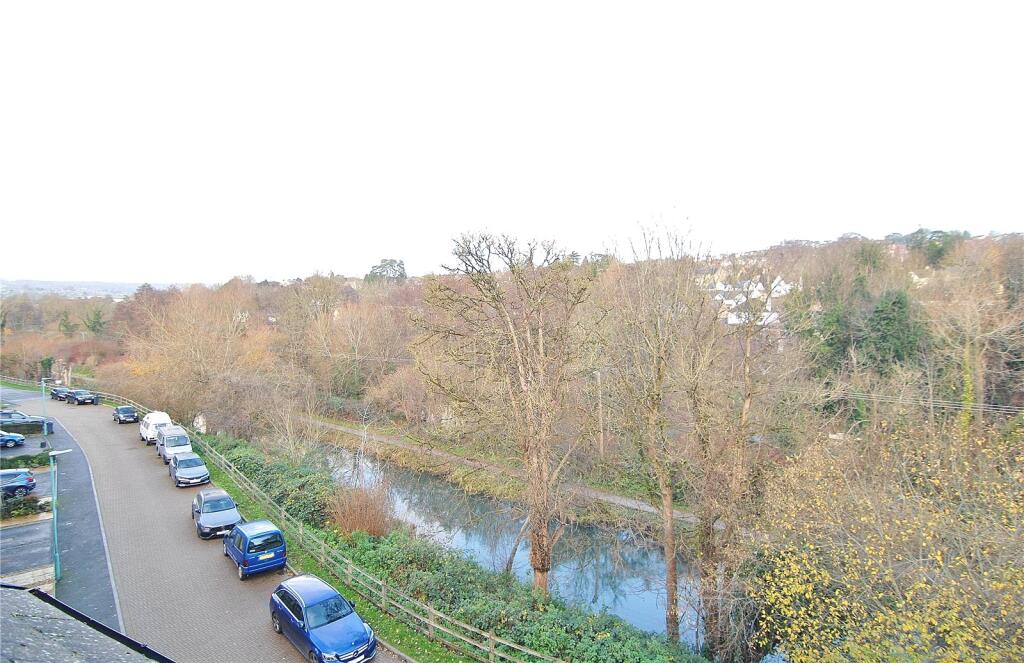 Bowbridge Wharf, Stroud, Gloucestershire, GL5 photo 2
